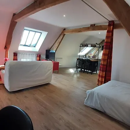 Les Petits Greniers Apartment